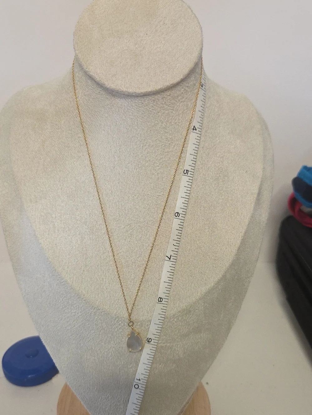 Spartina 449 Gold Flower Necklace Mother of Pearl Enamel.
